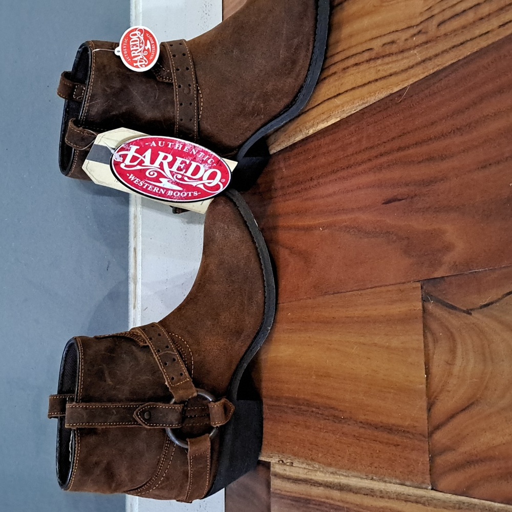 NWT 6M Women's Laredo Boots